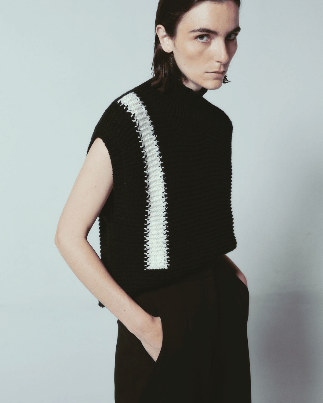 SYLVA VEST BLACK