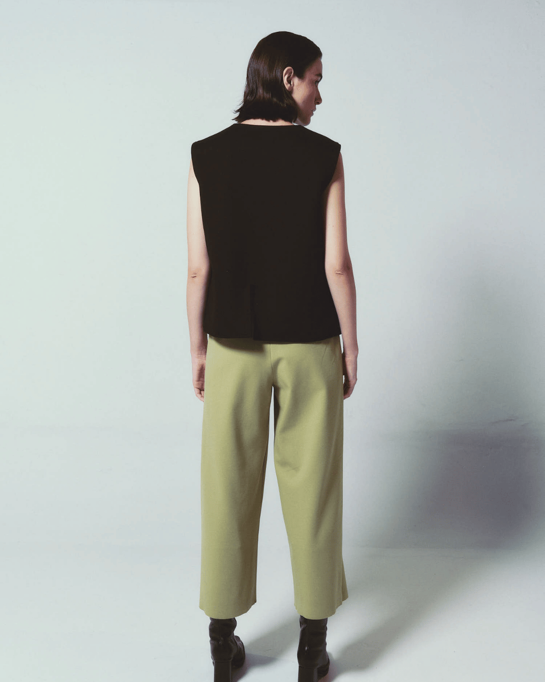 ELARA VEST