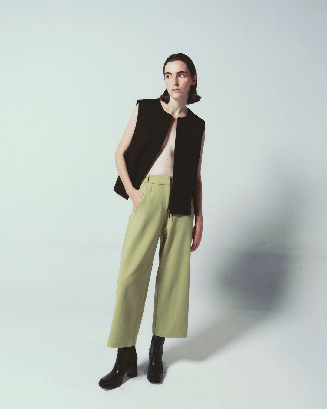 ELARA VEST
